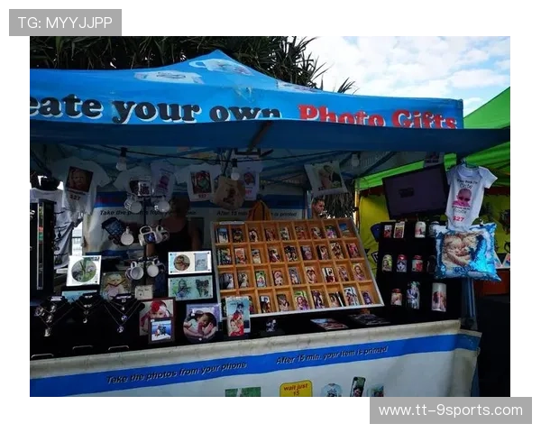 冲浪市集售卖本地手工品，赛事带动地方创意产业