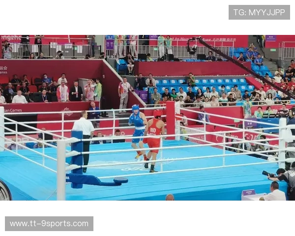 “拳击传奇对决：2025世界运动会四川省体育馆见证巅峰之战！”