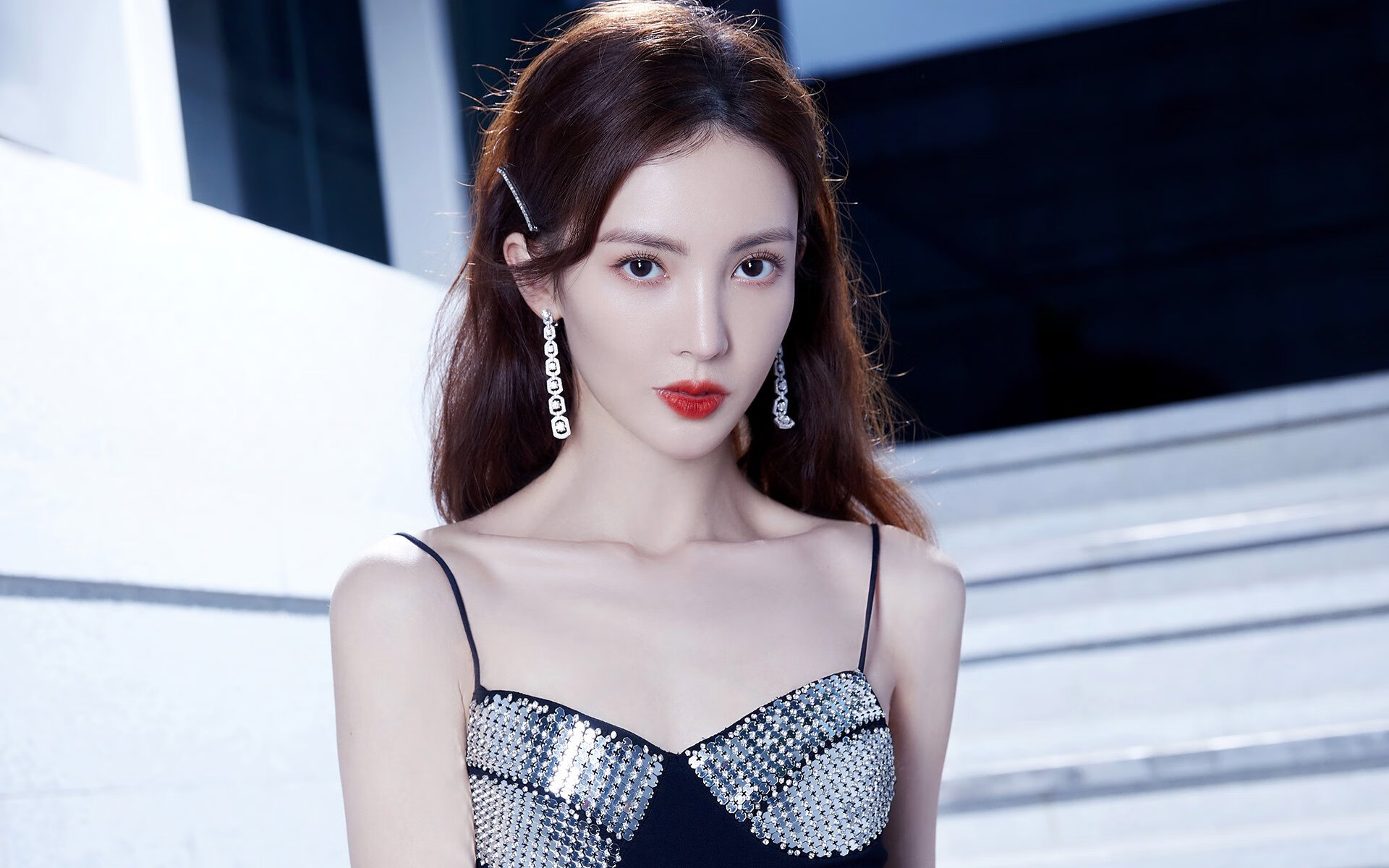 九游娱乐在线-防守切断传球线路的顶级战术，传球碰到防守球员越位吗